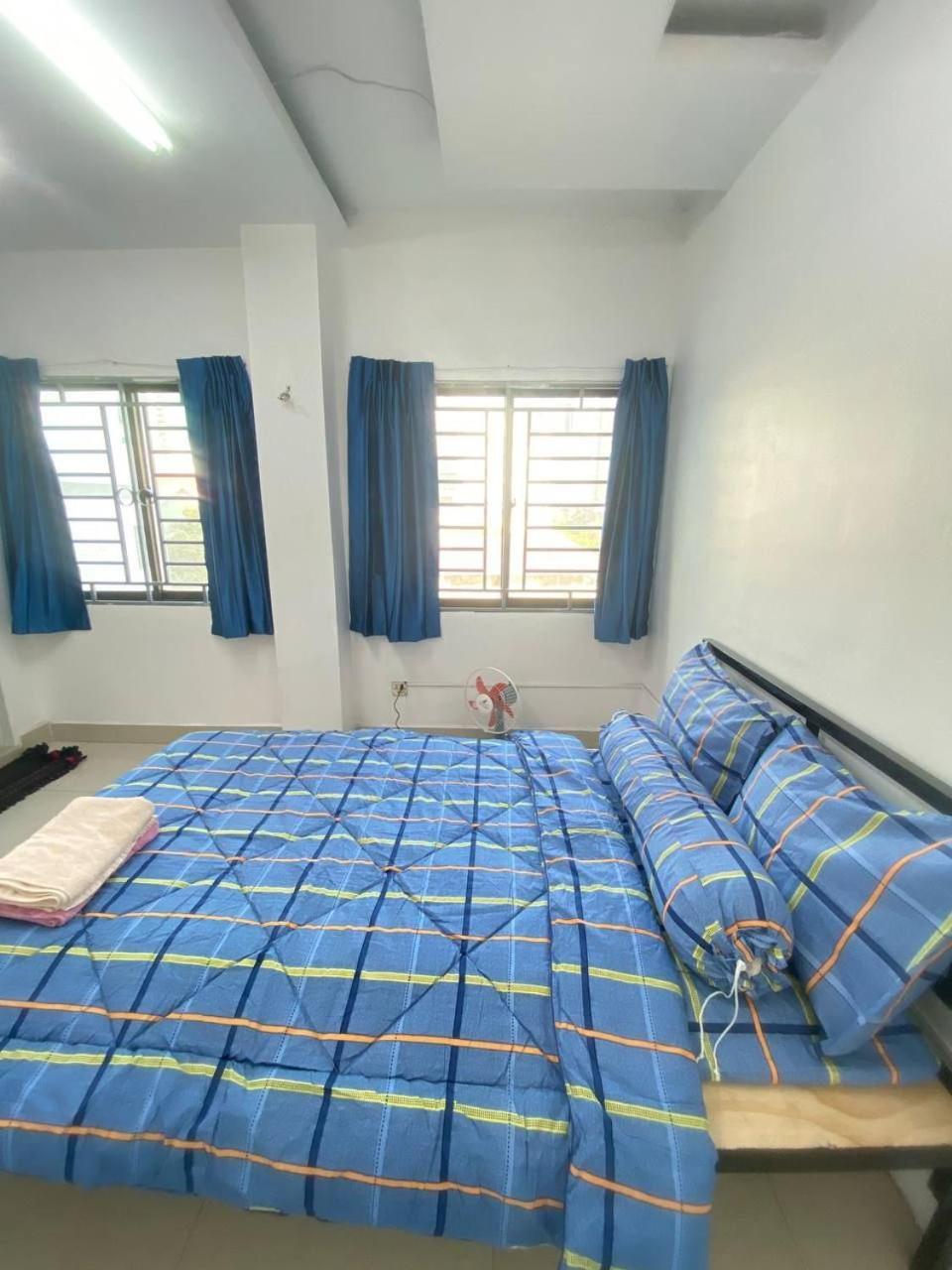 Appartamento The Moonvine On 360 Phnom Penh Esterno foto