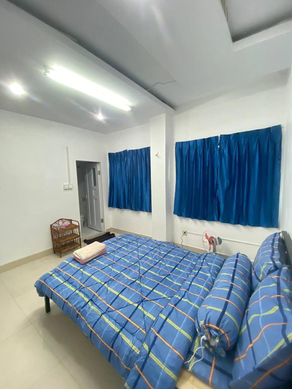 Appartamento The Moonvine On 360 Phnom Penh Esterno foto